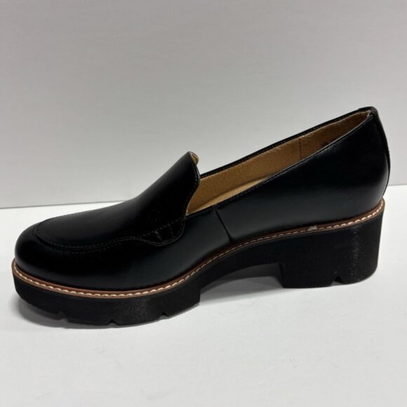 Naturalizer Women’s Cabaret Black Slip-On Loafers, Size 10 Wide - Picture 2 of 6